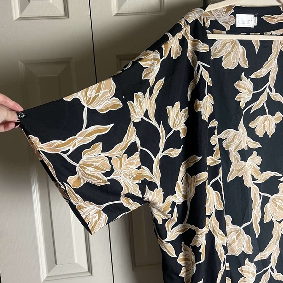 Madison Du Soir Long Black Kimono Size L XL - Picture 4 of 6